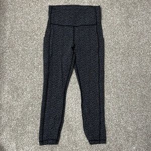 Athleta Ultimate Stash Pocket 7/8 tight